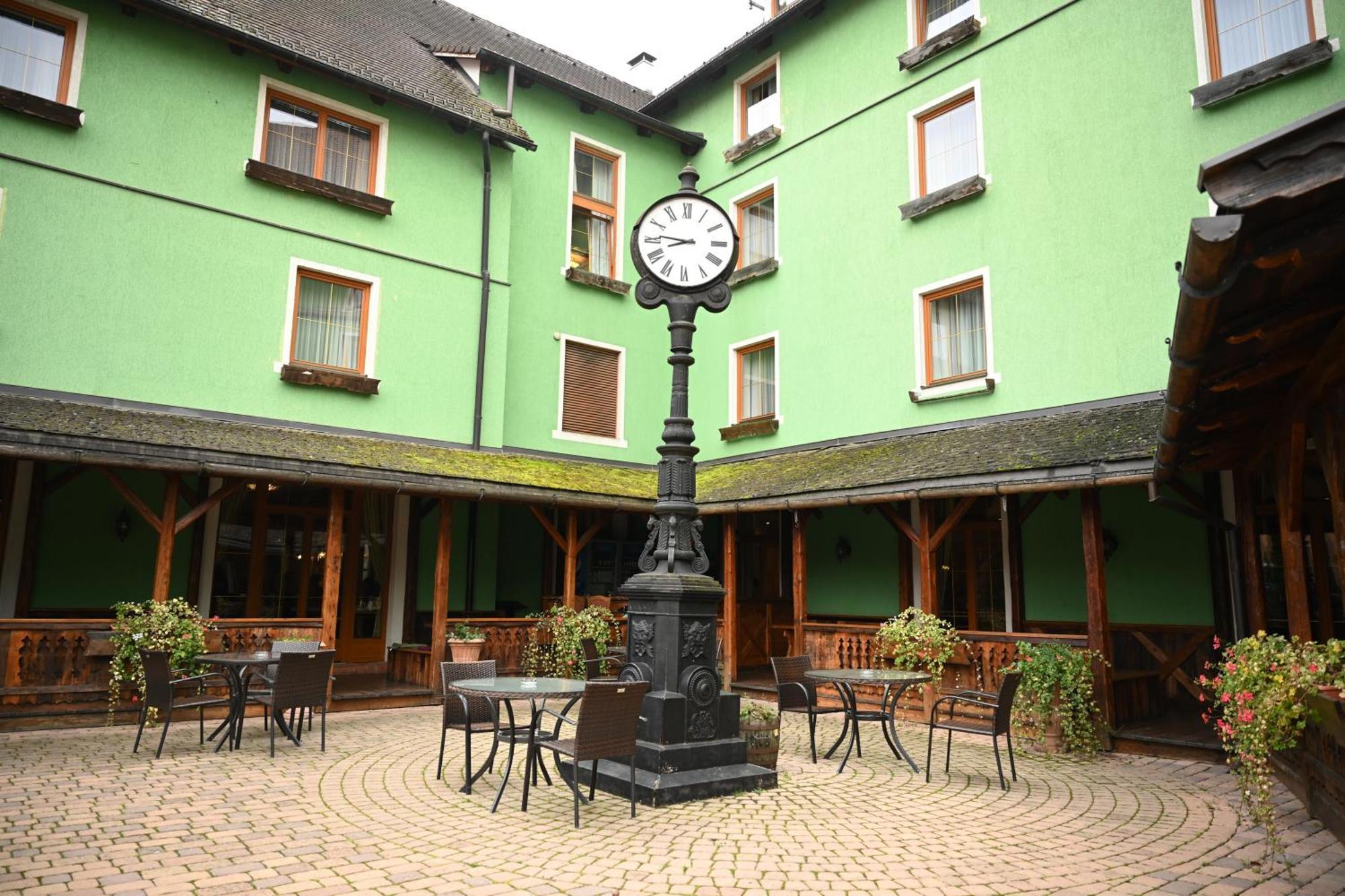 Mercure Sighisoara Binderbubi Hotel & Spa Bagian luar foto